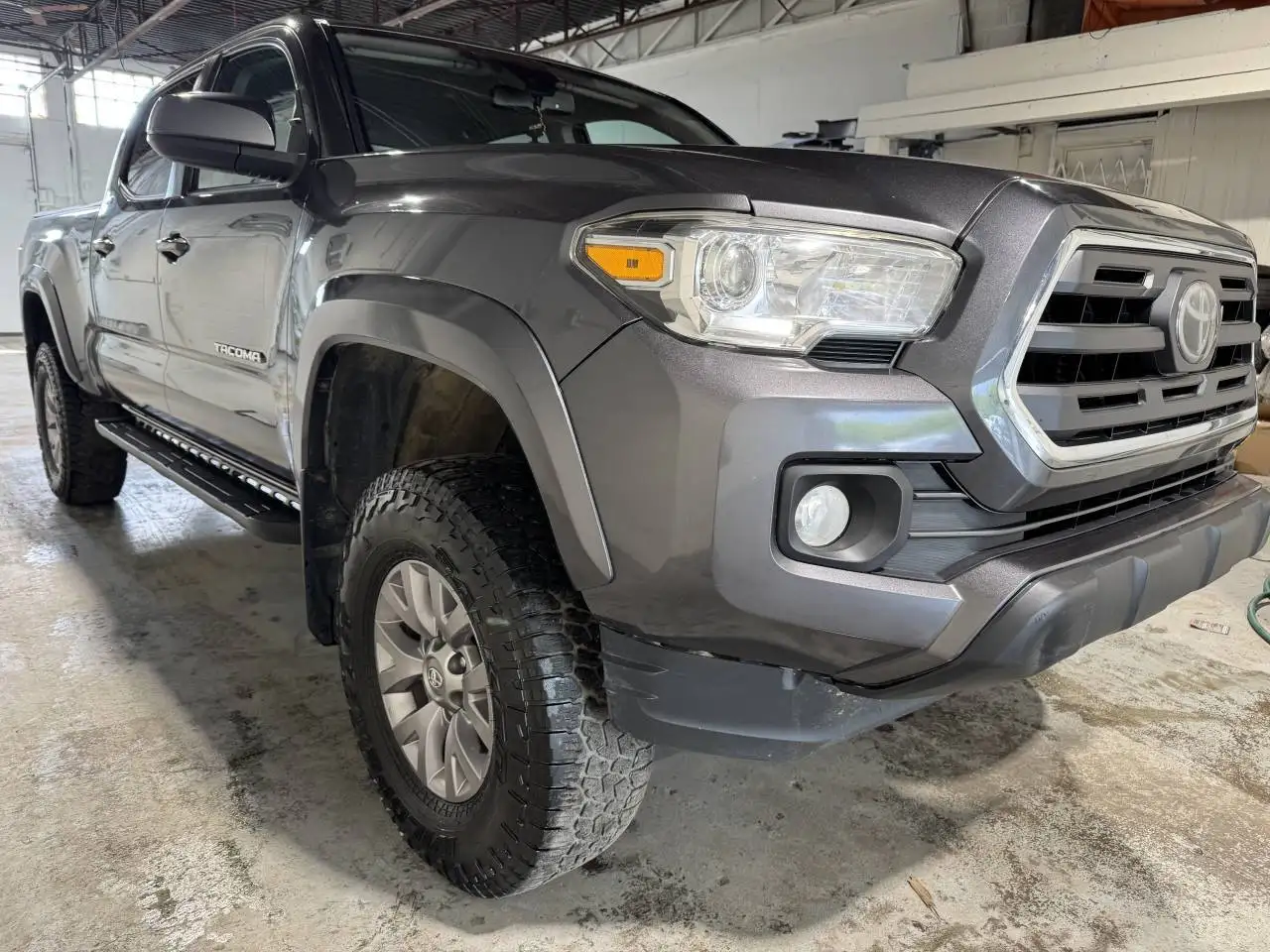 Toyota Tacoma снимка Toyota Tacoma