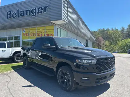 Black 2026 RAM 1500 Express Crew Cab 4WD Pickup Truck Four-Wheel Drive 8-Speed Automatic