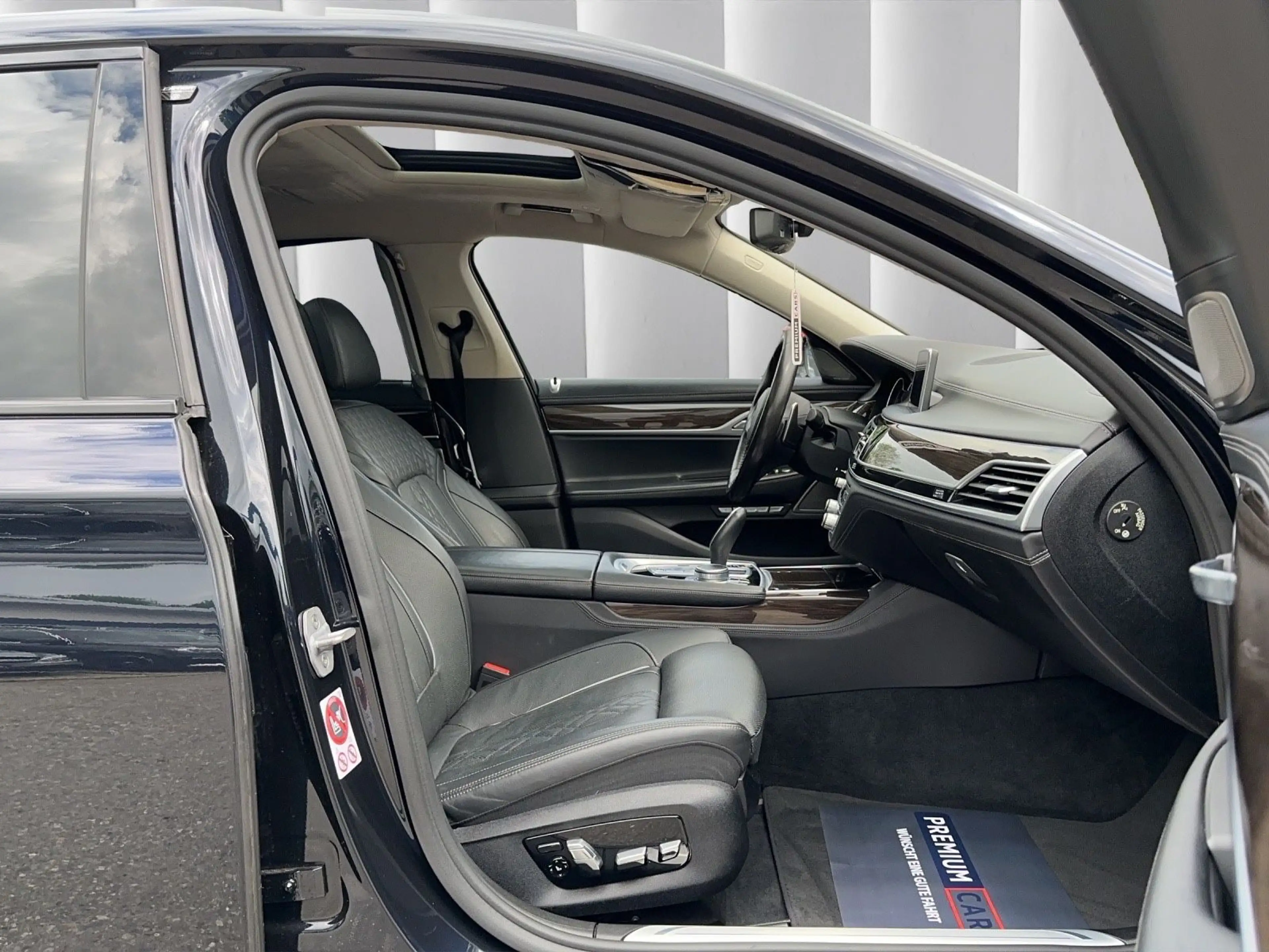 BMW 760 Li xDrive *Deutsch*Garantie*Finanzierung* — photo 15