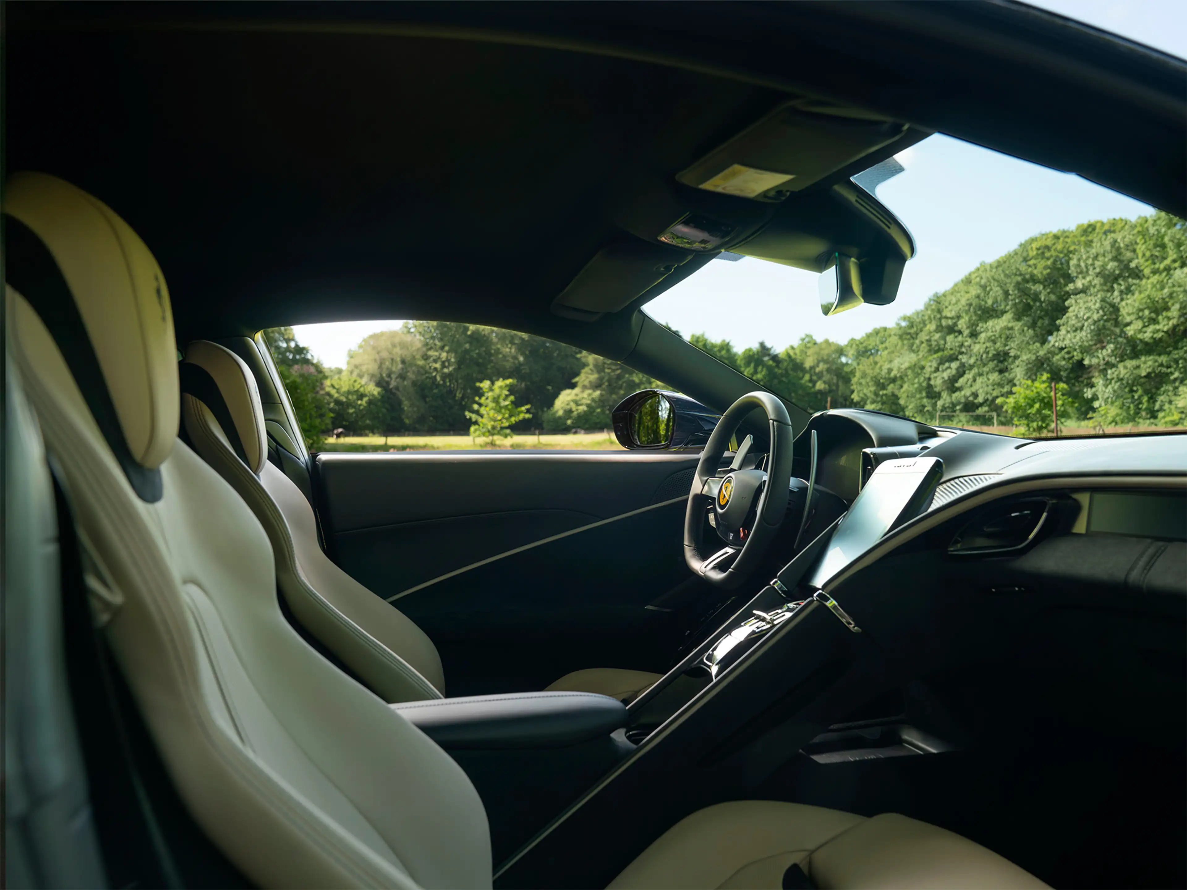 Ferrari Roma 3.9 V8 HELE | Blu Scozia | Carbon exterieur | JBL — photo 41