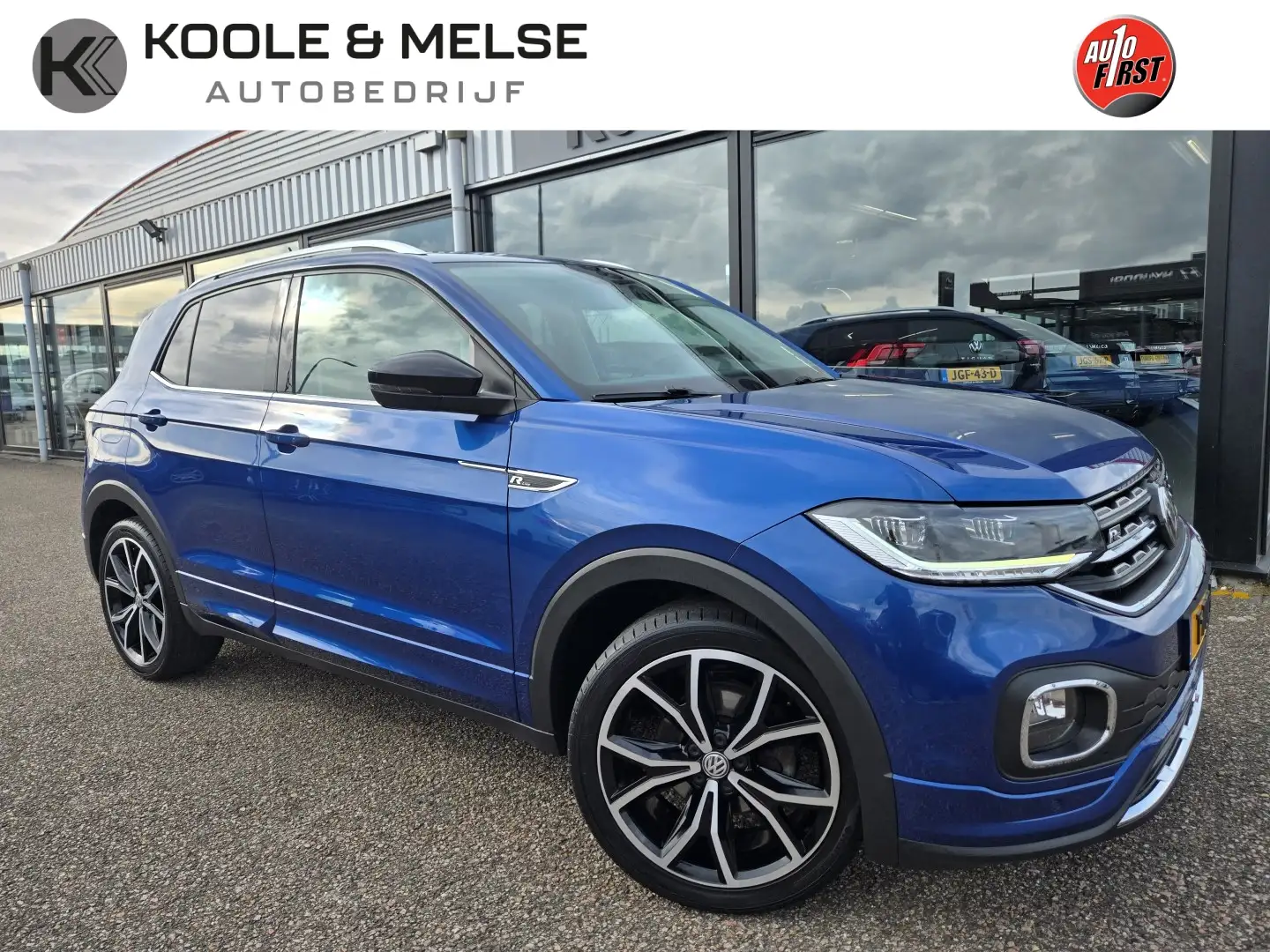 Volkswagen T-Cross 1.0 TSI 115pk T-Cross Life R-design | Trekhaak | C Bleu - 1