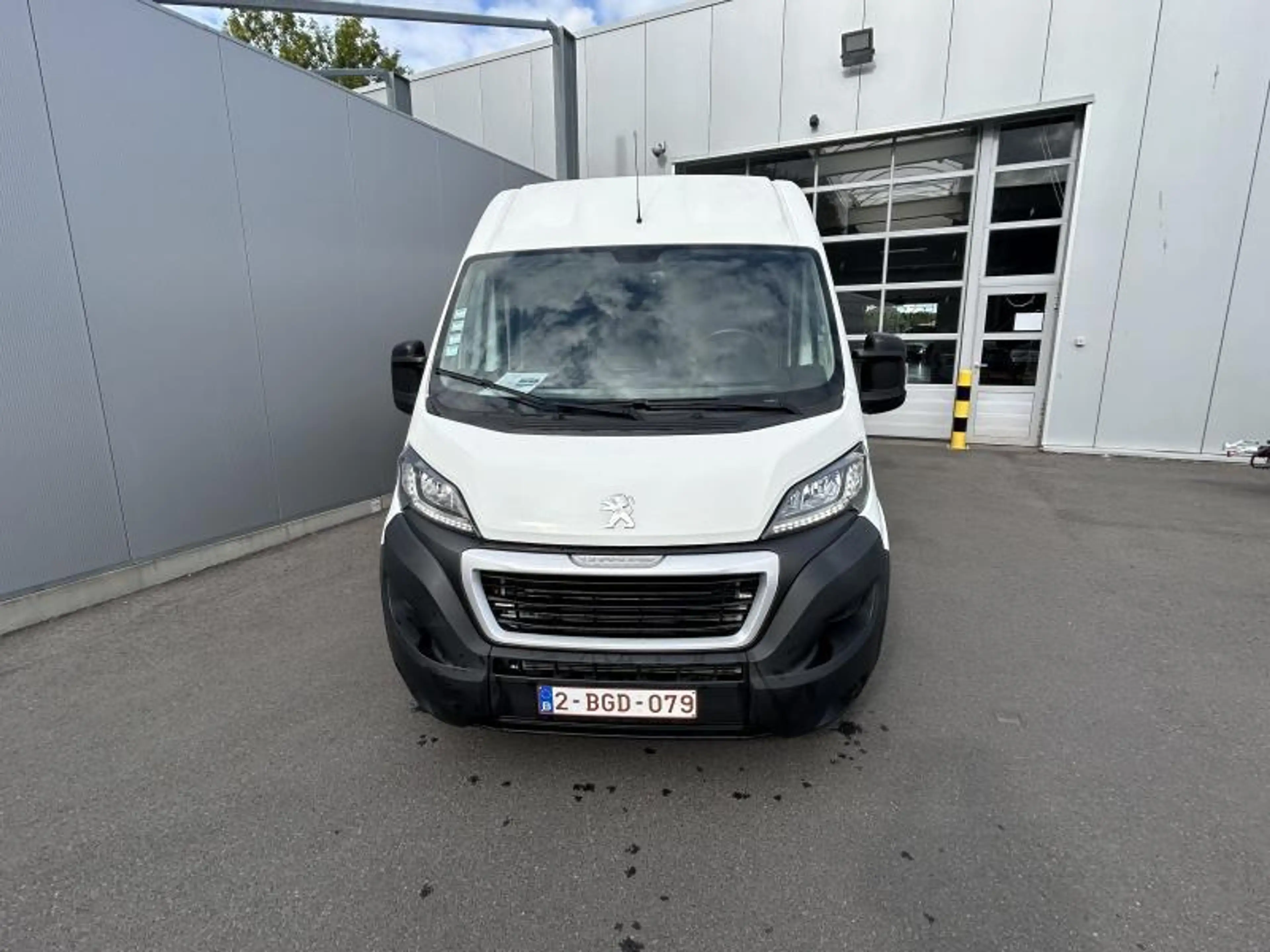 Peugeot Boxer e-Boxer L3H2 — photo 6