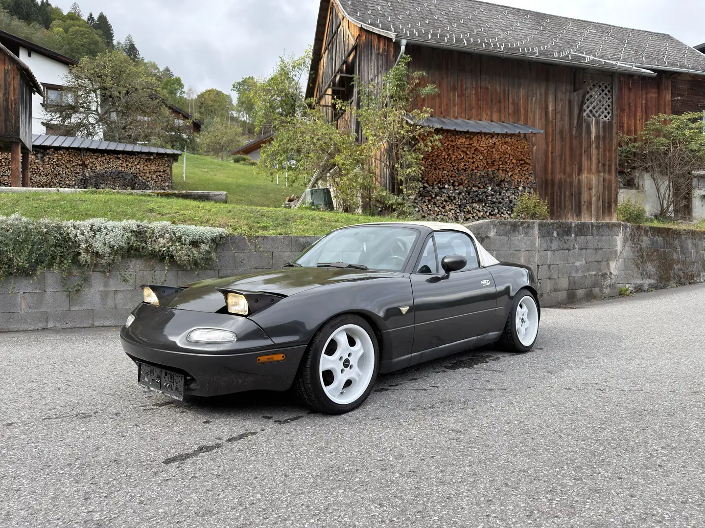 Mazda MX-5 16V - 1