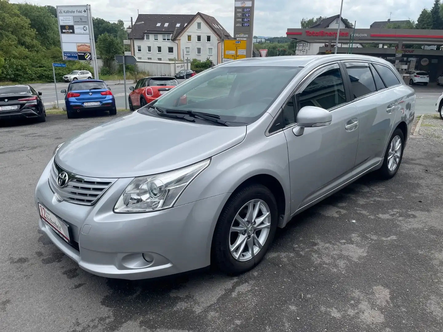 Toyota Avensis Kombi Edition *Kamera *NAVI *SH gepflegt Argent - 2