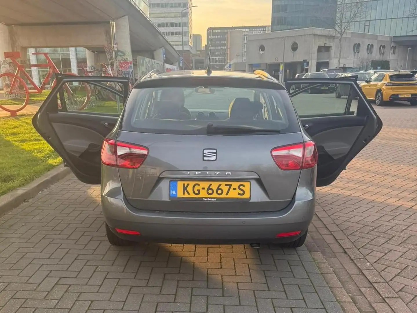 SEAT Ibiza Ibiza 1.0 EcoTSI Style Con Grijs - 2