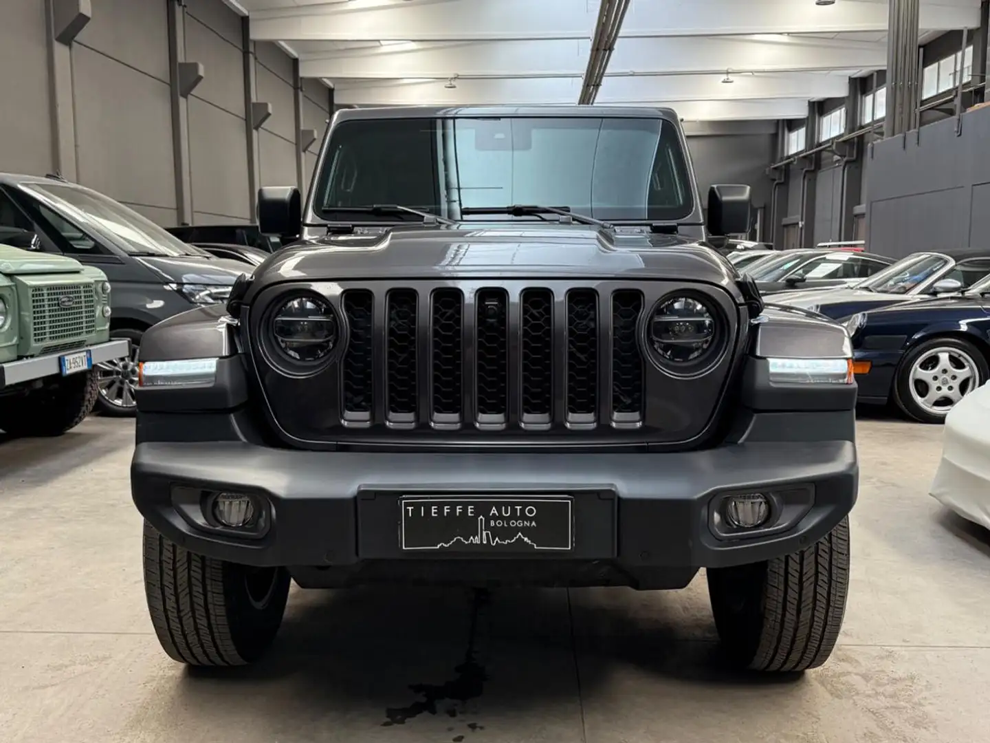 Jeep Wrangler 2.0 Turbo 80th Anniversary Grigio - 2