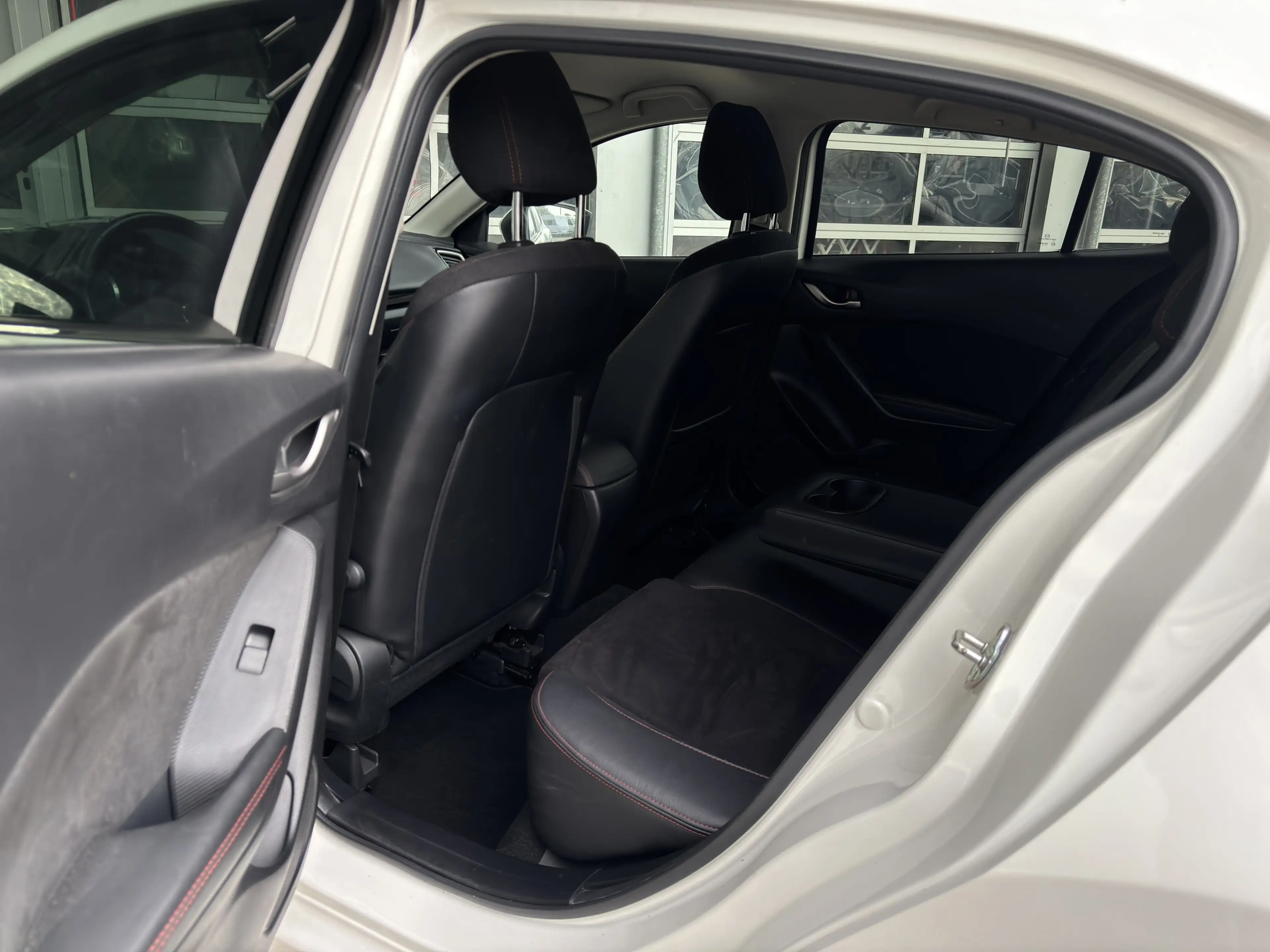 Mazda 3 Nakama LED KAM SITZH ISOFIX 2.Hand — photo 10