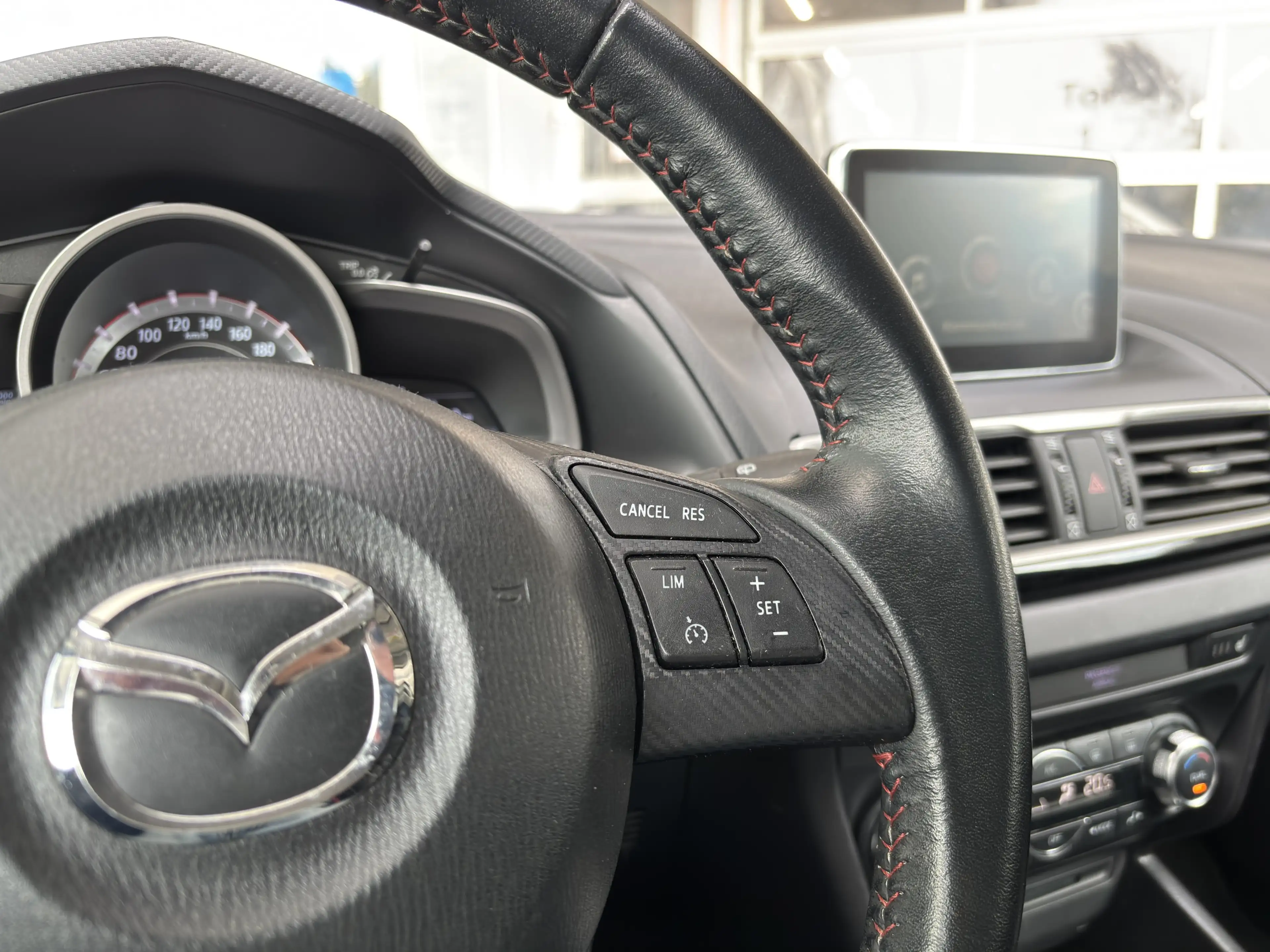 Mazda 3 Nakama LED KAM SITZH ISOFIX 2.Hand — photo 15