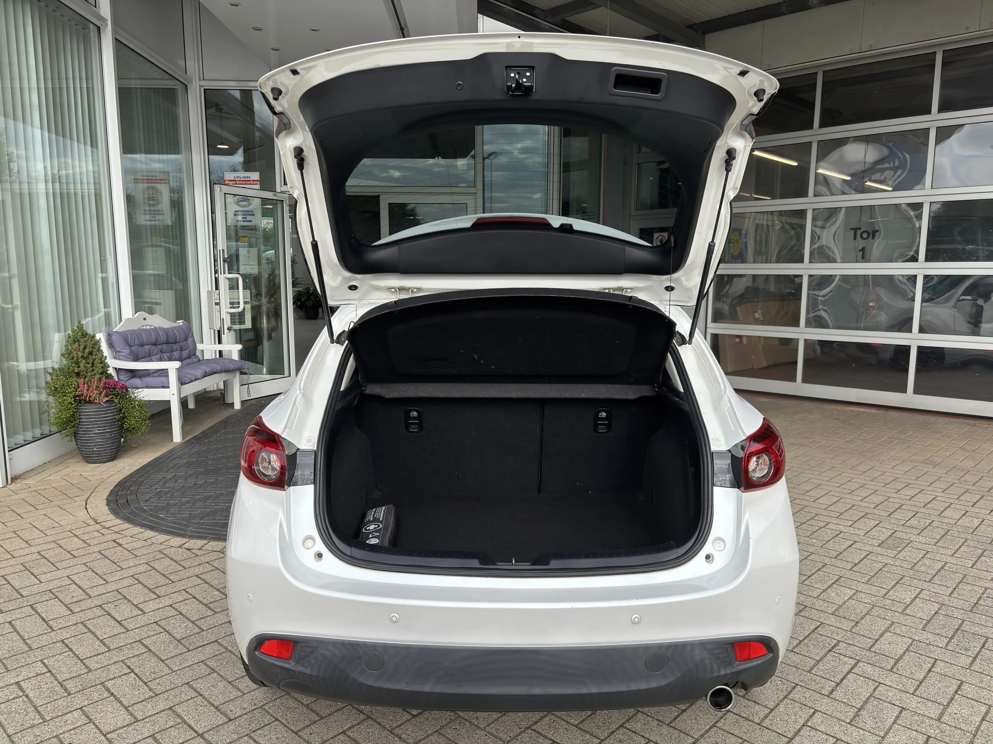 Mazda 3 Nakama LED KAM SITZH ISOFIX 2.Hand — photo 7