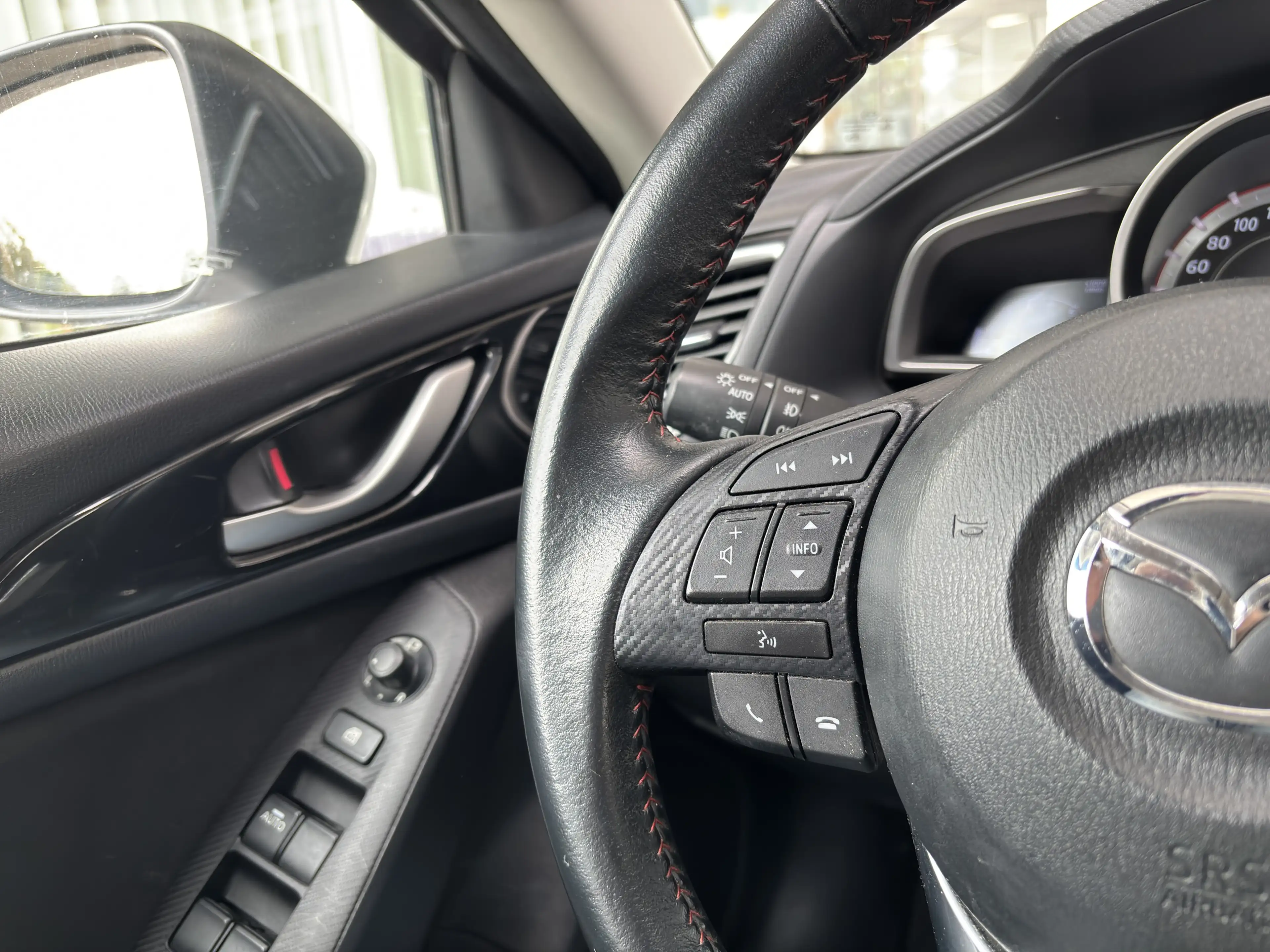Mazda 3 Nakama LED KAM SITZH ISOFIX 2.Hand — photo 14