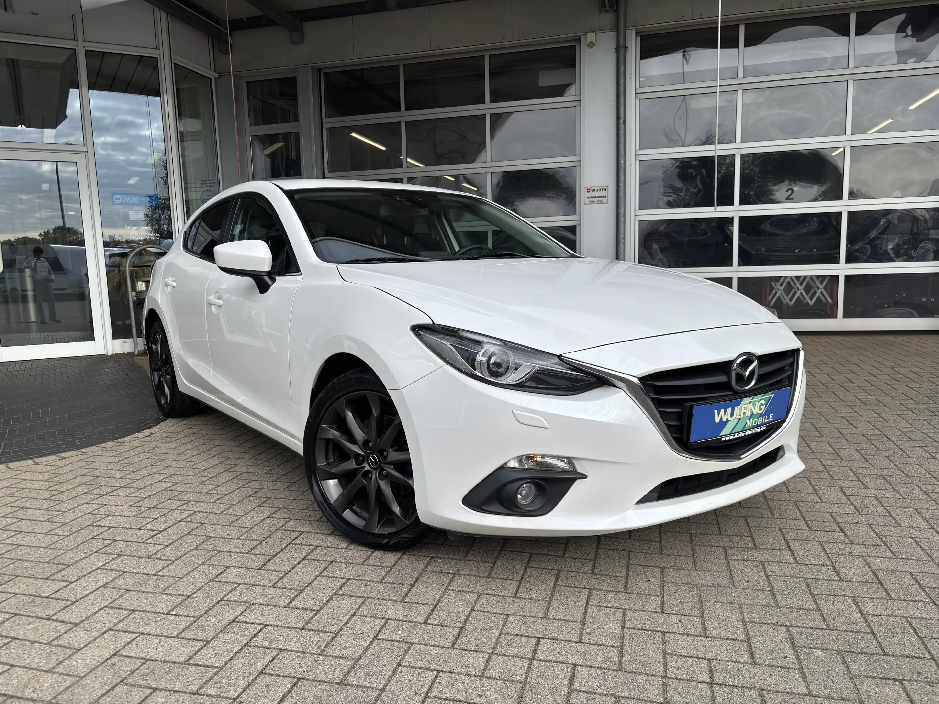 Mazda 3 Nakama LED KAM SITZH ISOFIX 2.Hand — photo 3
