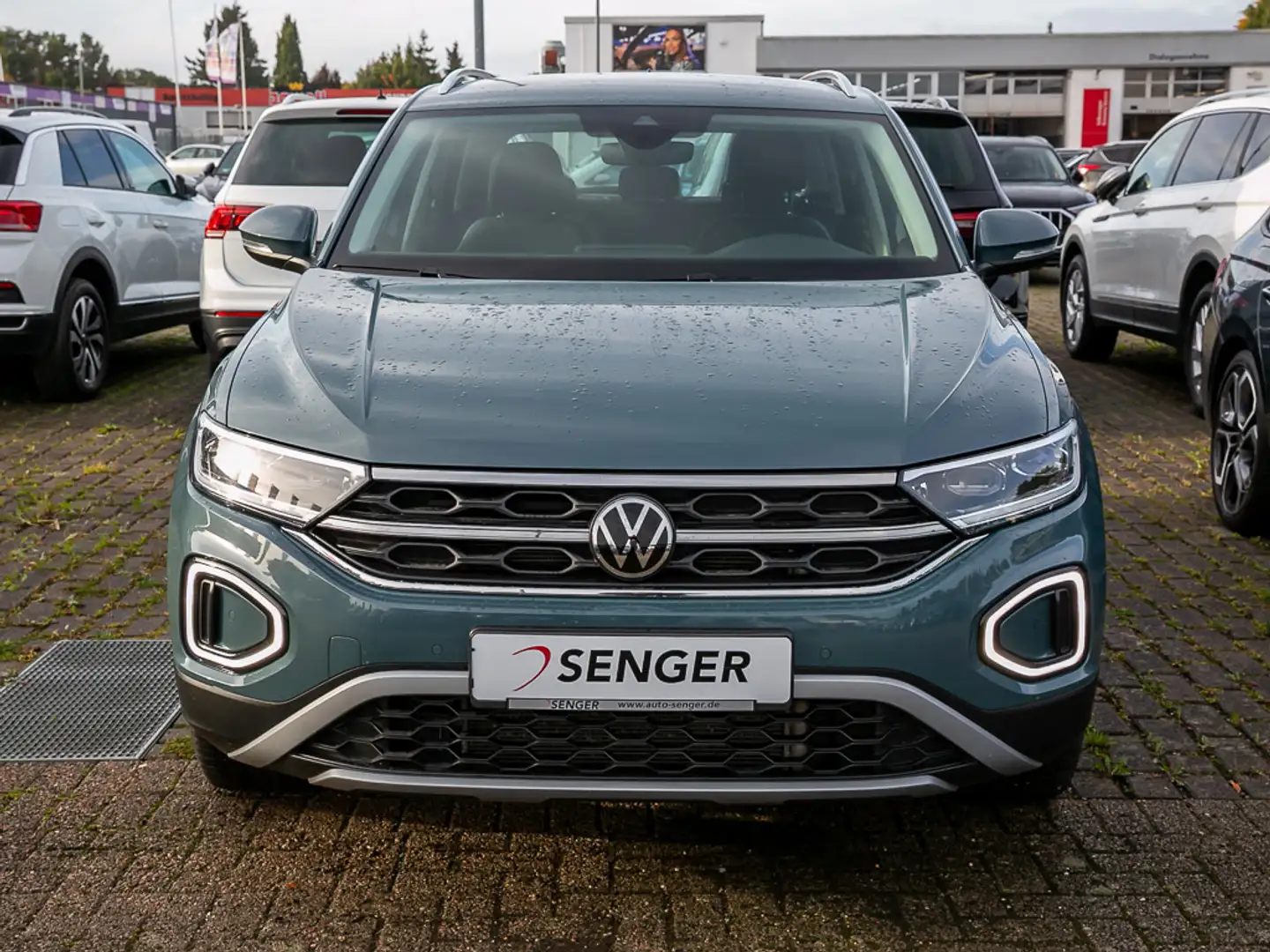 Volkswagen T-Roc 1.5 TSI Style Nav LED-Plus AHK APP Azul - 2