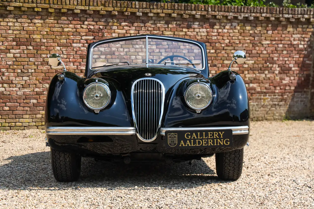 Jaguar XK120 DHC Stunning condition! It was very well res, foto 5