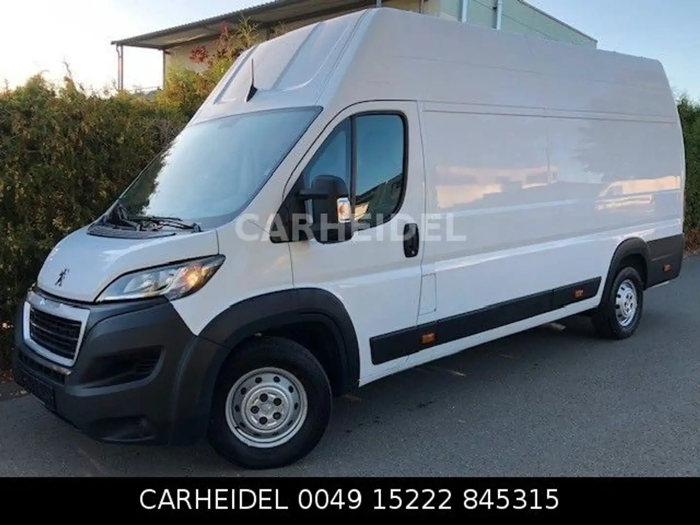 Peugeot Boxer Kasten Grossraum 435 L4H3 Pro BlueHDi 165 Blanc - 2