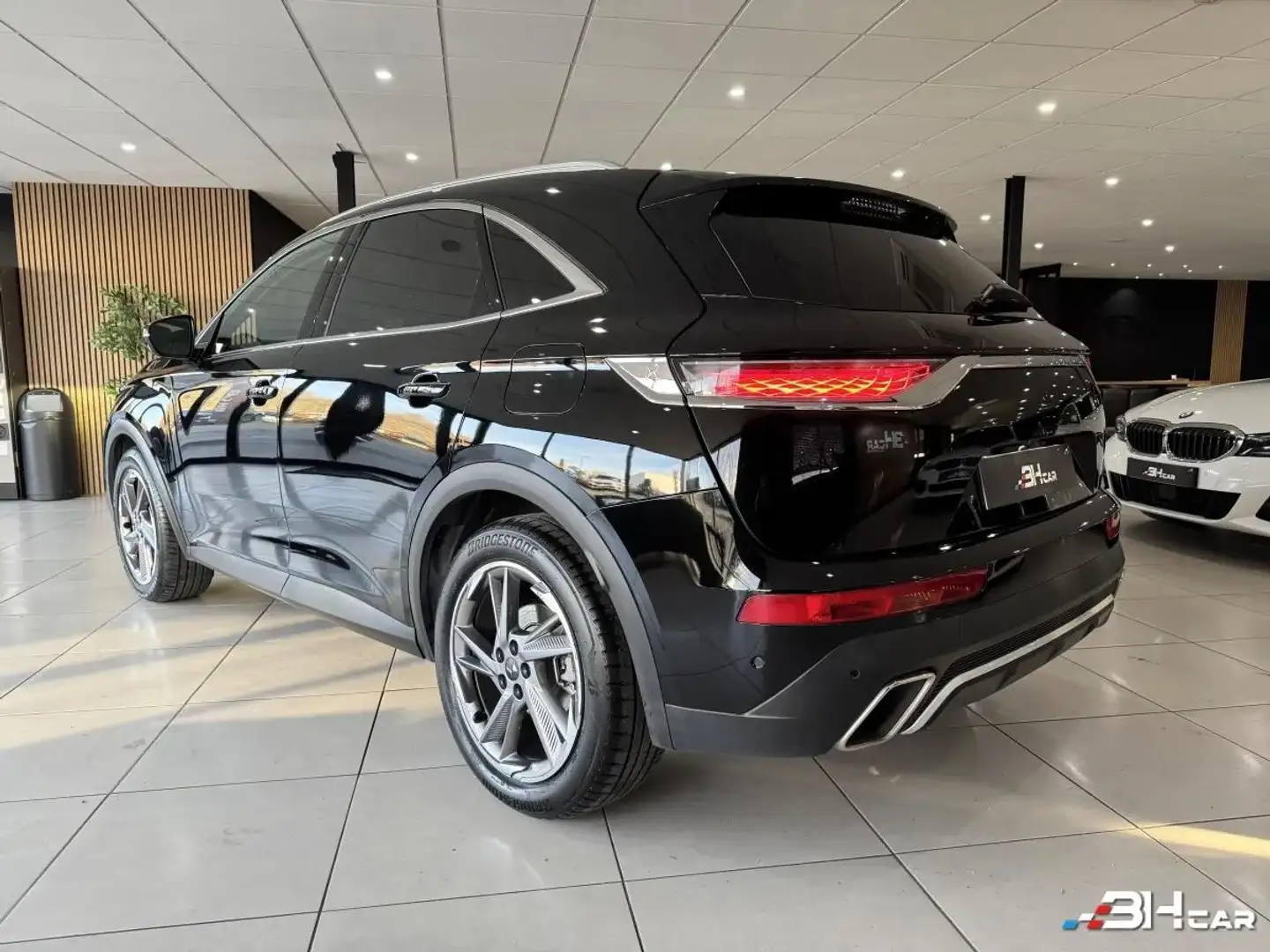DS Automobiles DS 7 Crossback 300 CH 4X4 GRAND CHIC RIVOLI HYBRIDE 2022 Schwarz - 2