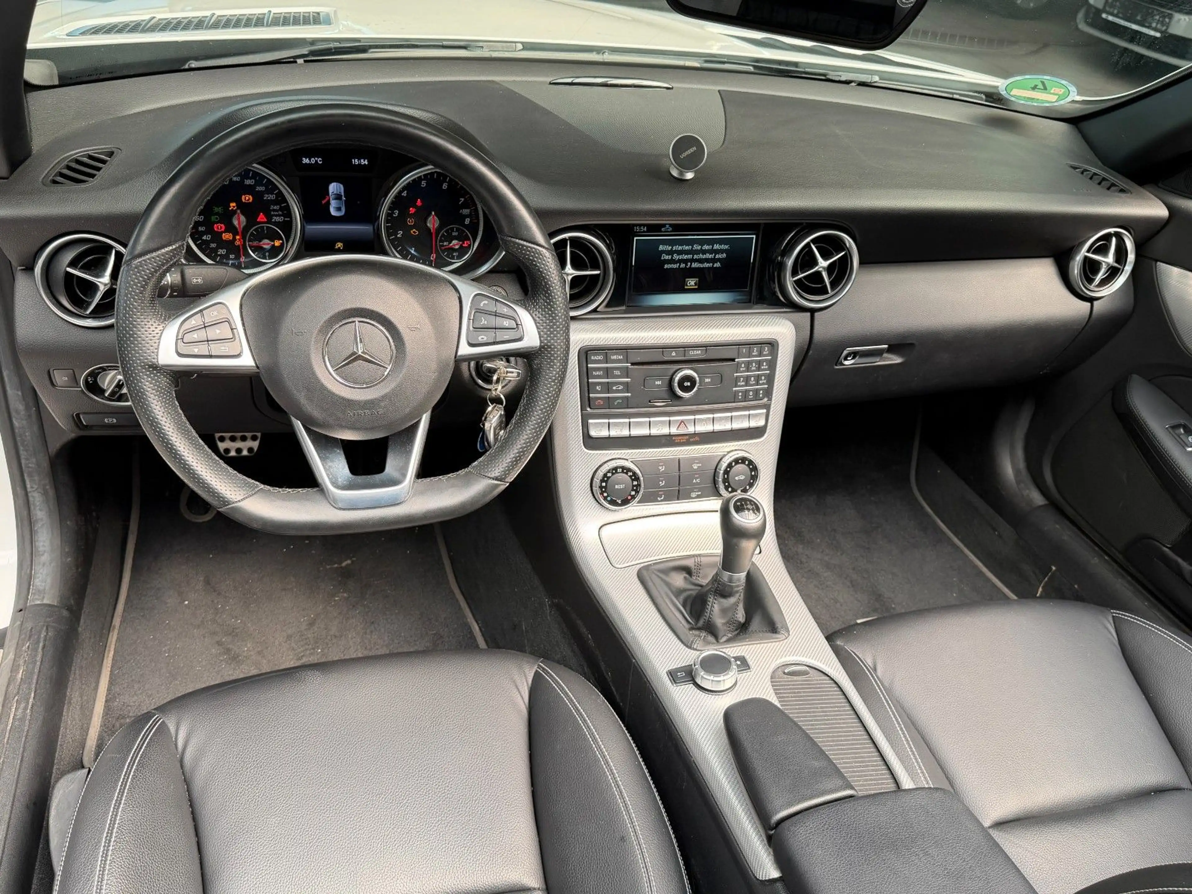 Mercedes-Benz SLC 180 Roadster*LED*Navi*SHZ*Airscarf — photo 11