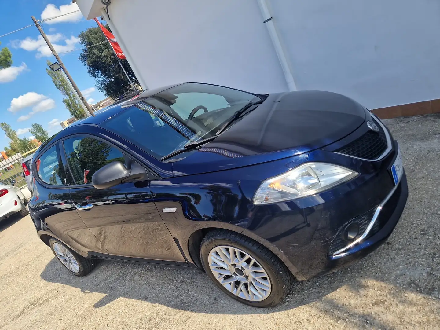 Lancia Ypsilon III  1.3 mjt Silver 95 cv 5 posti cerchi in  lega Blu/Azzurro - 2