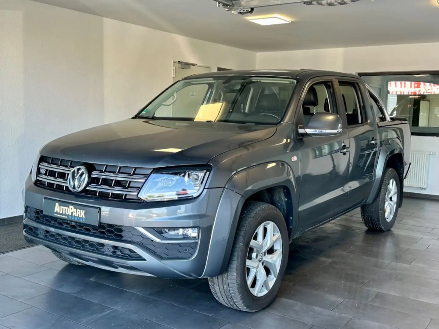 Volkswagen Amarok Highline DoubleCab 4Motion Navi*Xenon*AHK Šedá - 2