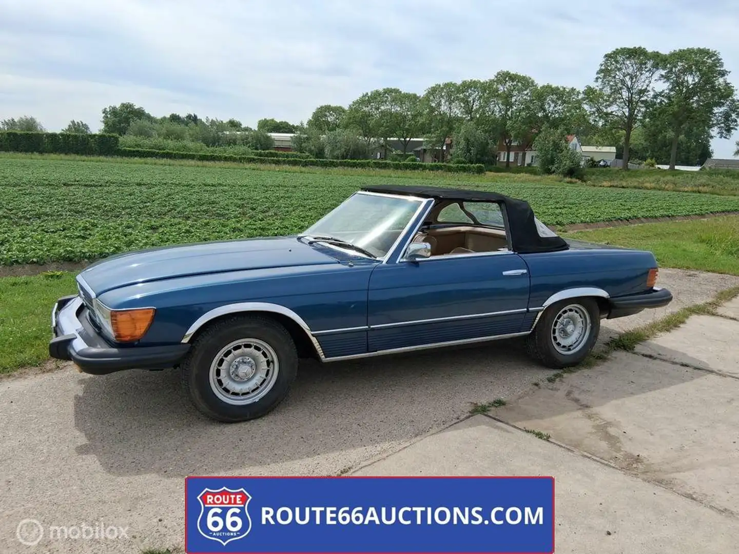 Mercedes-Benz SL 350 Cabriolet | Route 66 Auctions Bleu - 2