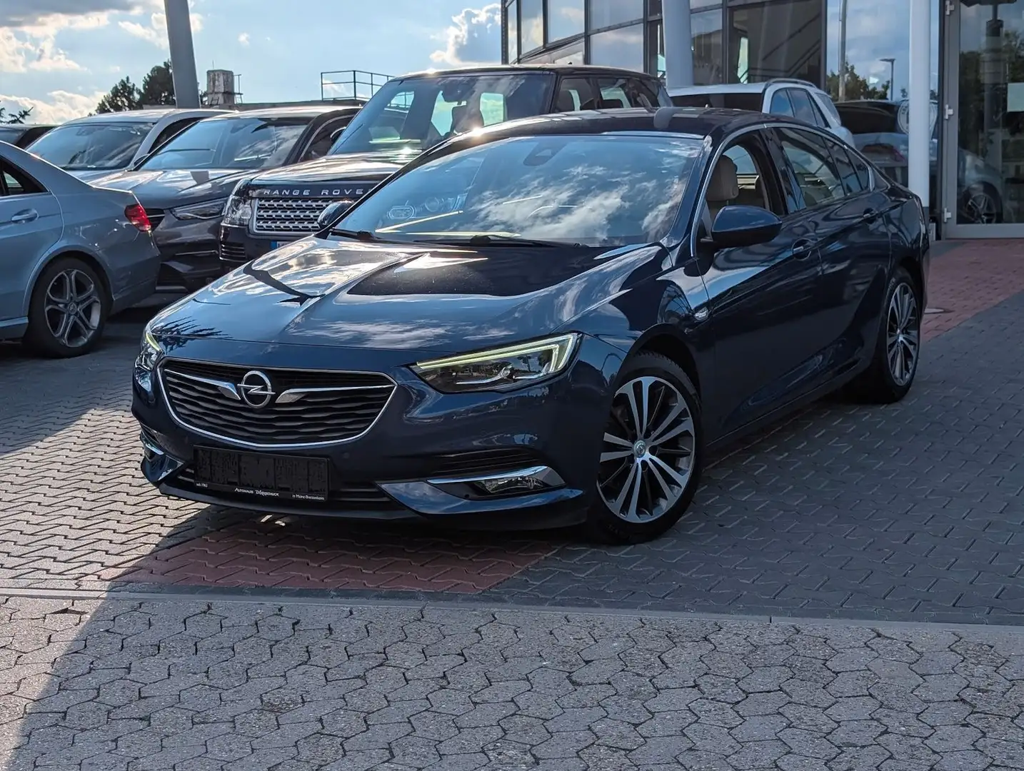 Opel Insignia GrandSport Lim. Kamera. Sitzlüftung Albastru - 2