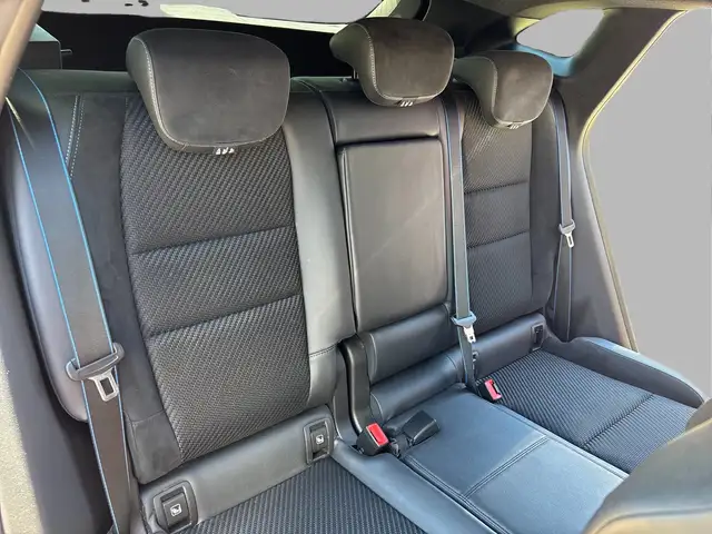 Renault Austral view 14