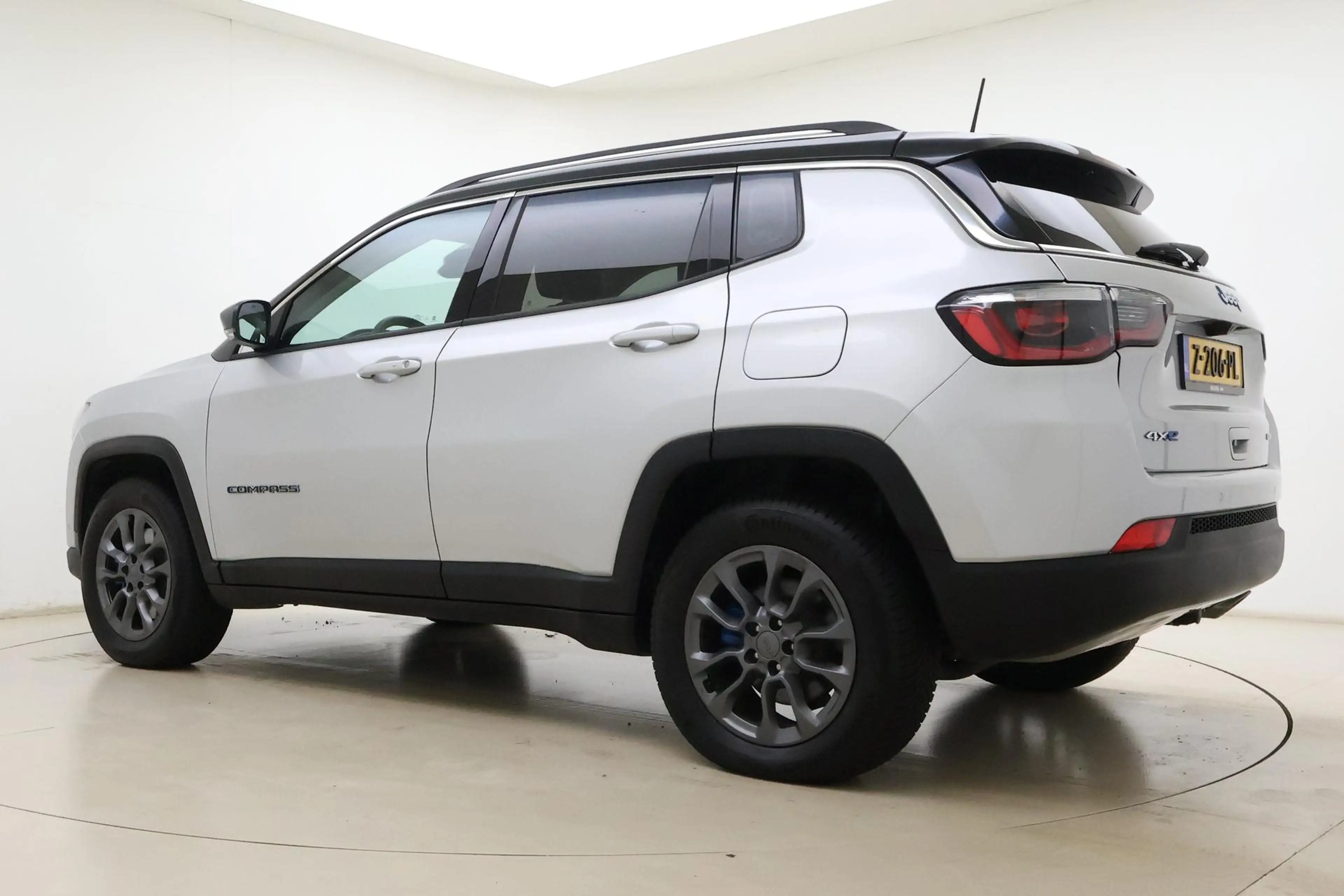 Jeep Compass 4xe 190 Plug-in Hybrid Electric Limited Business A — photo 14