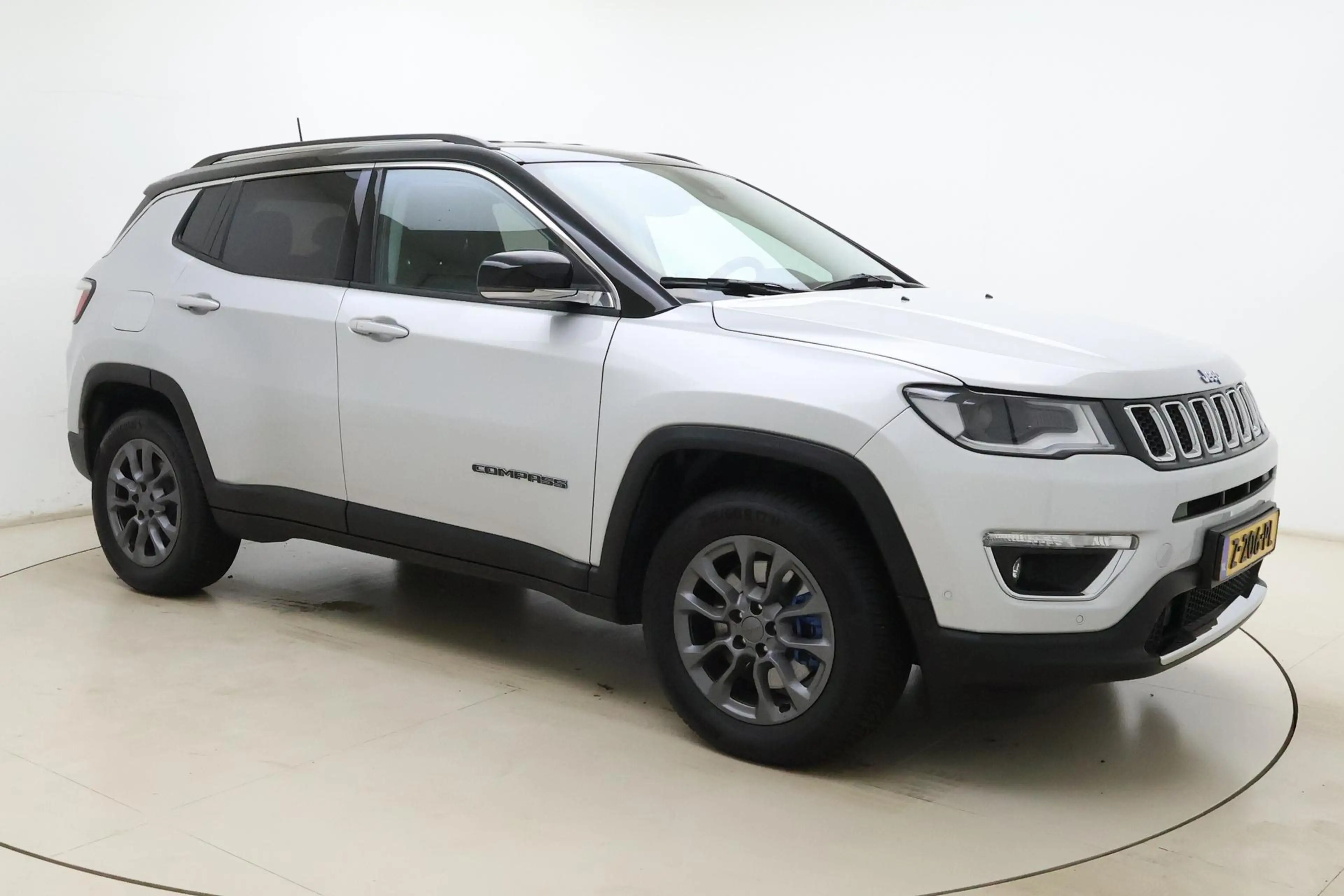 Jeep Compass 4xe 190 Plug-in Hybrid Electric Limited Business A — photo 9