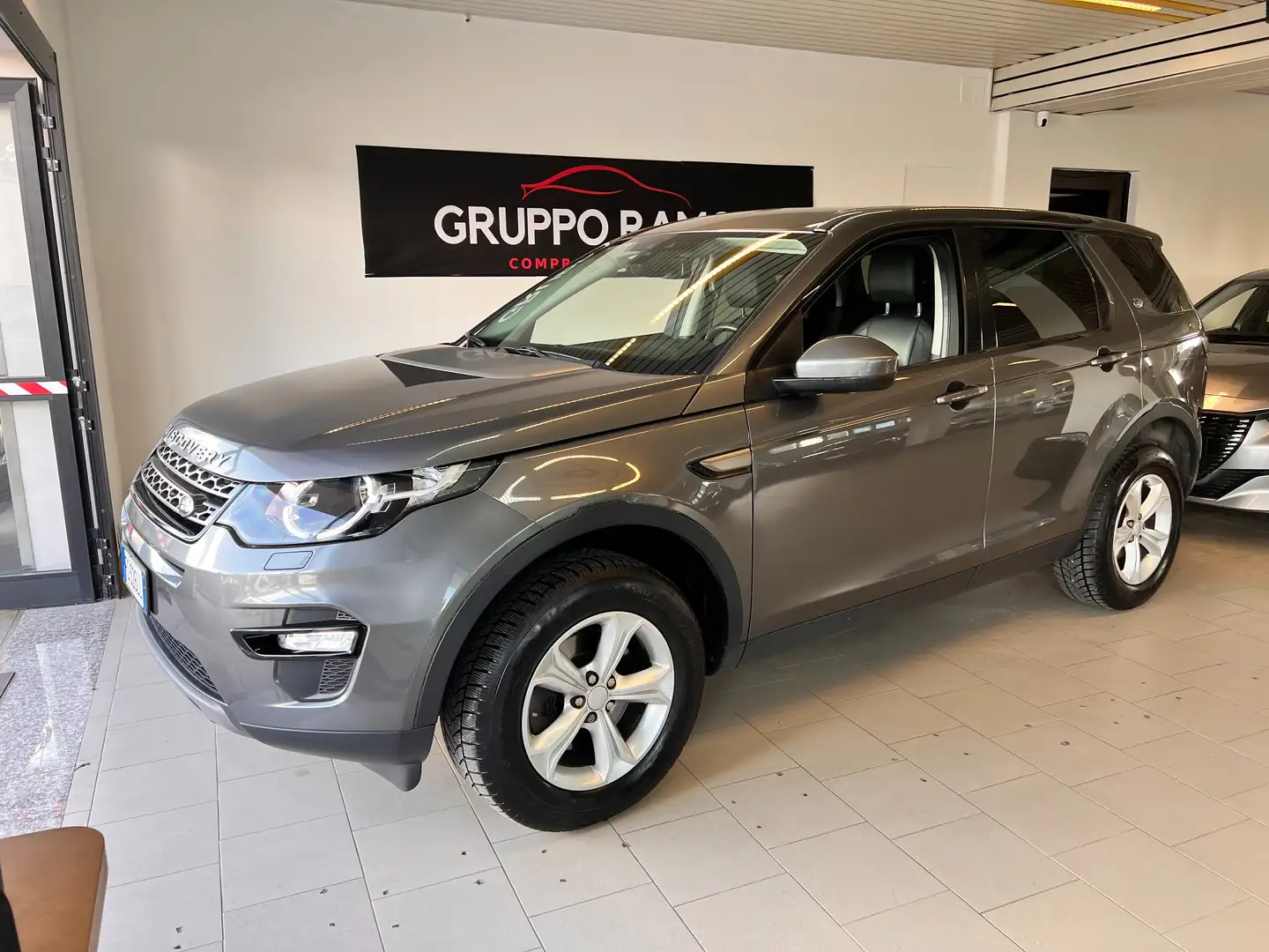 Land Rover Discovery Sport Discovery Sport I 2015 2.0 td4HSE Luxury awd 150cv Gris - 1