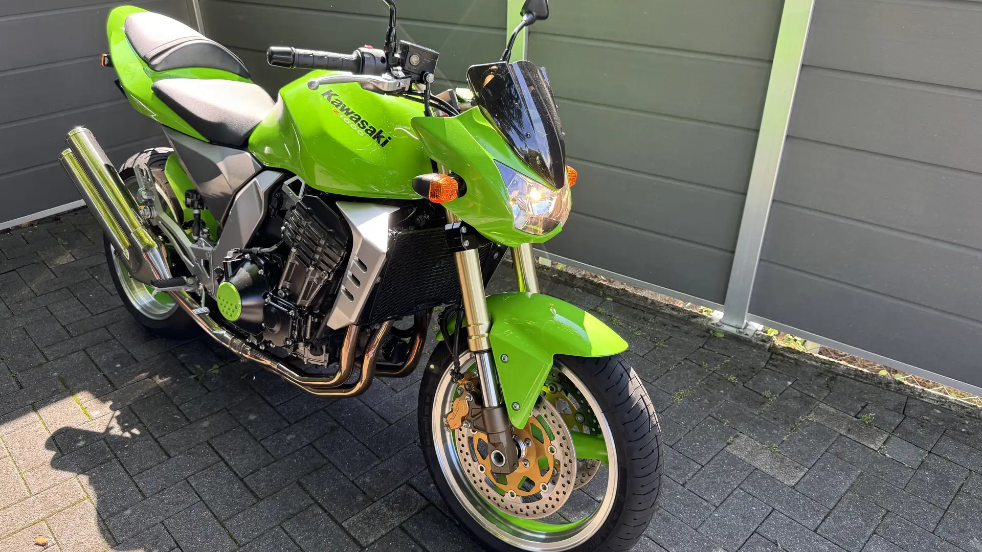 Kawasaki Z 1000 - 1