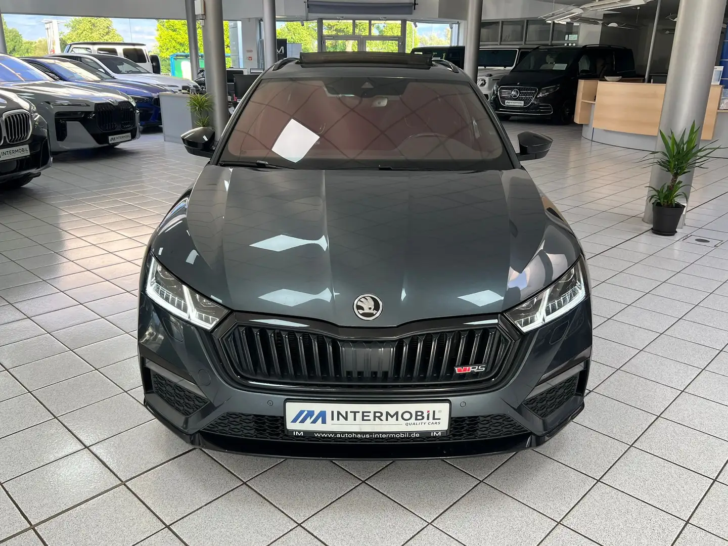 Skoda Octavia RS Combi 2.0 TSI*LED*PANO*TOTW*VIRTU*DAB Grau - 2