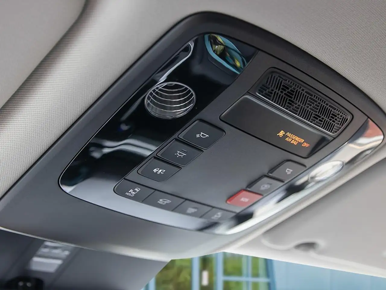 Kia Carnival photo Kia Carnival