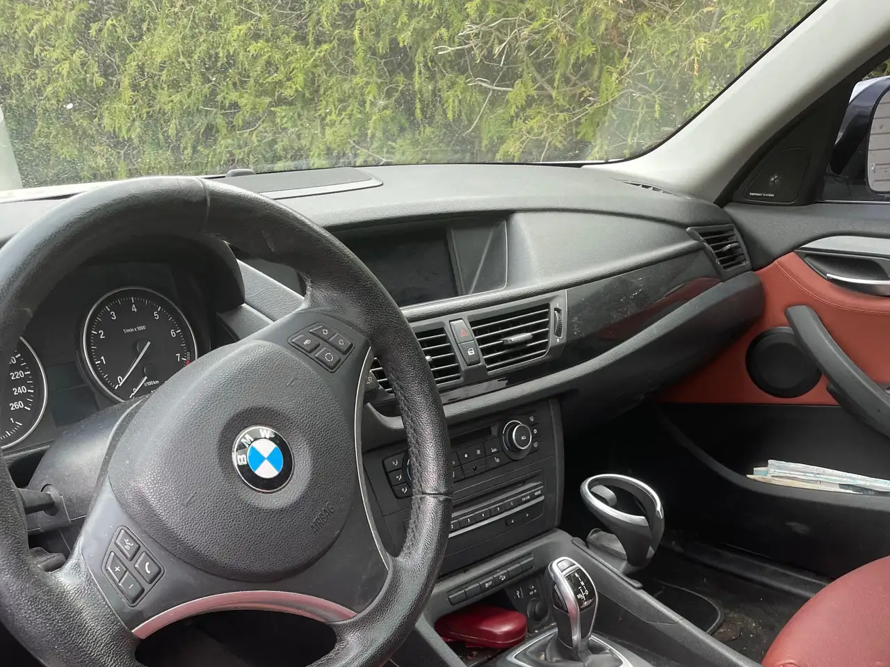 BMW X1 снимка BMW X1