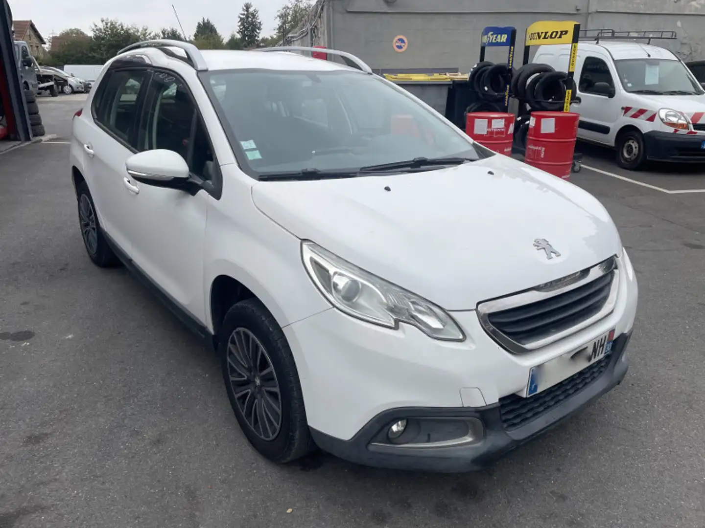 Peugeot 2008 1.4 HDI FAP ACTIVE Weiß - 2