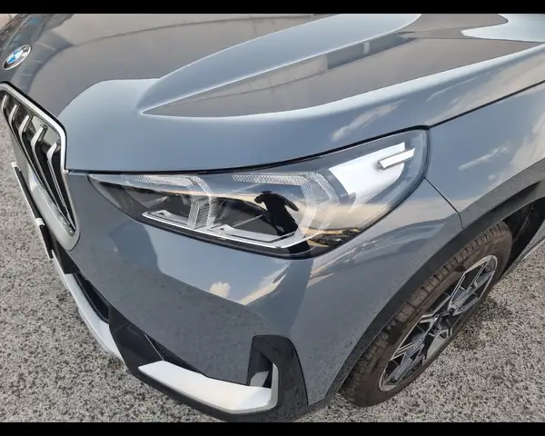 BMW X1 view 11