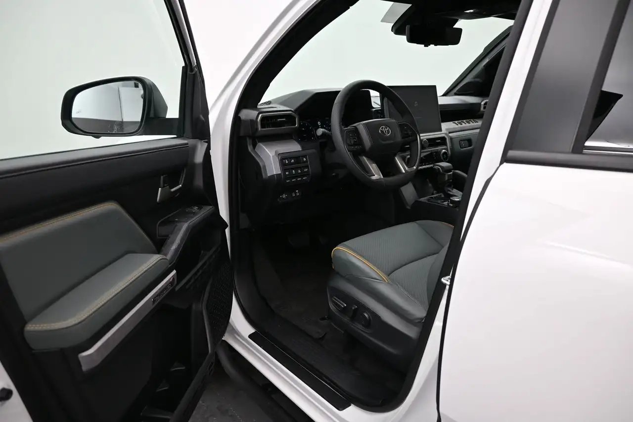 Toyota Tacoma снимка Toyota Tacoma