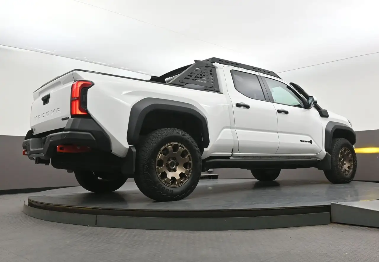 Toyota Tacoma снимка Toyota Tacoma