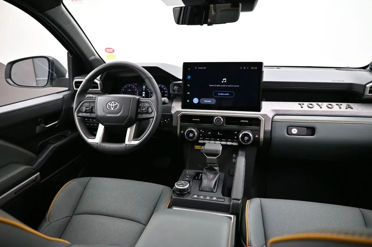 Toyota Tacoma снимка Toyota Tacoma