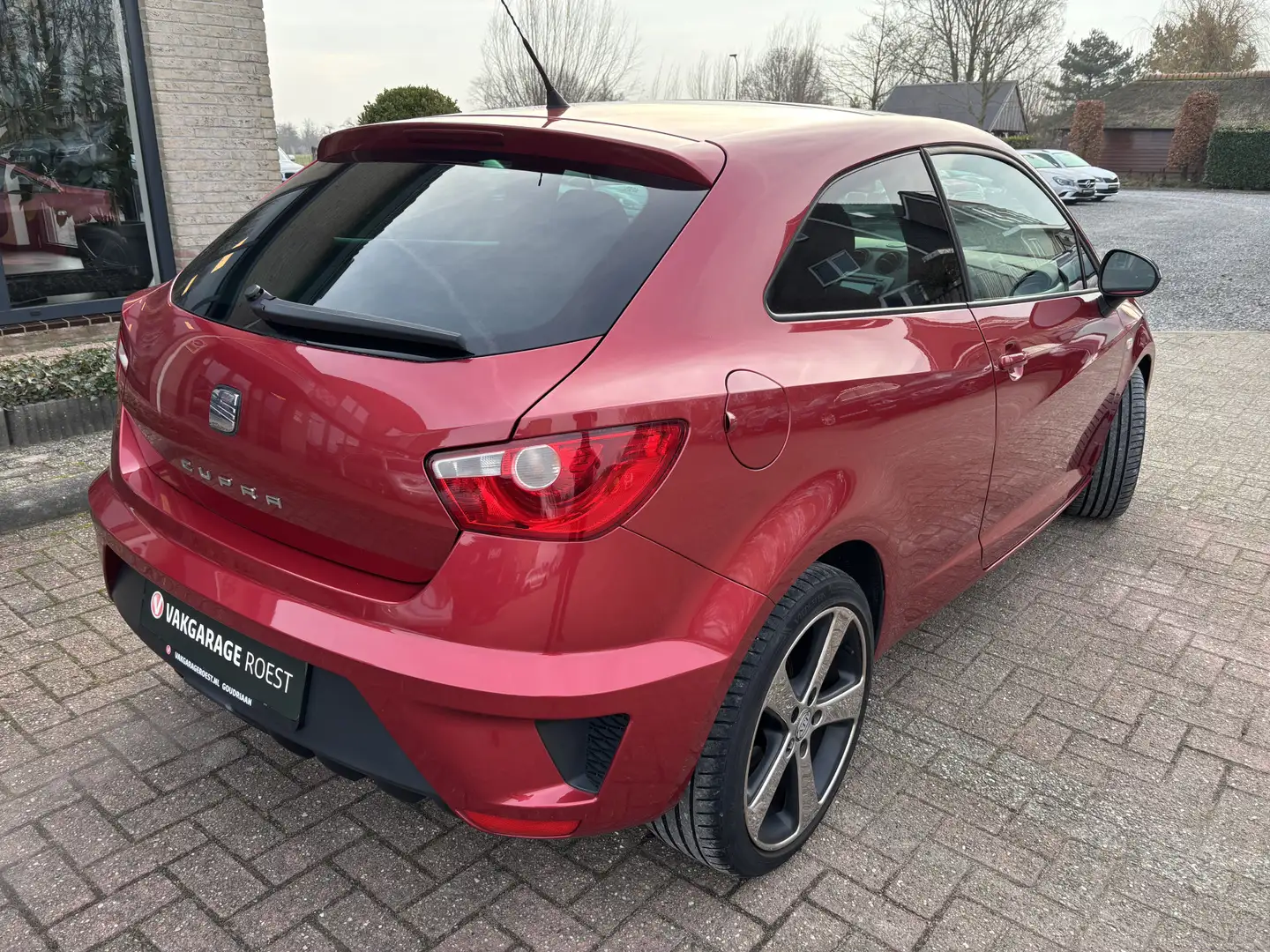 SEAT Ibiza SC 3DRS 1.4 TSI 180pk Automaat Cupra Xenon / Panor Rot - 2