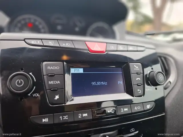 Lancia Ypsilon view 13