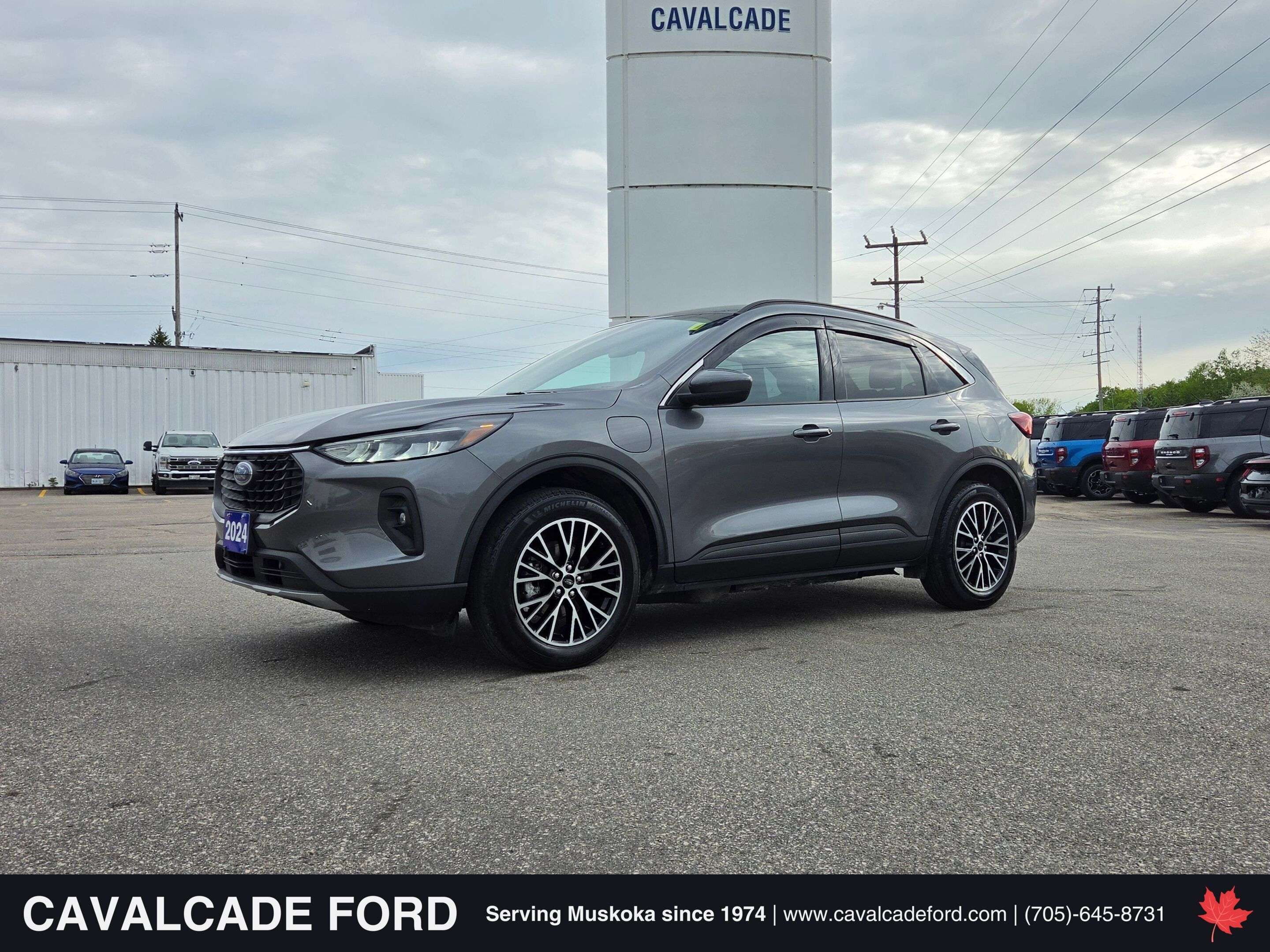 Gray 2024 Ford Escape Hybrid Plug-in SUV / Crossover Front-Wheel Drive Automatic
