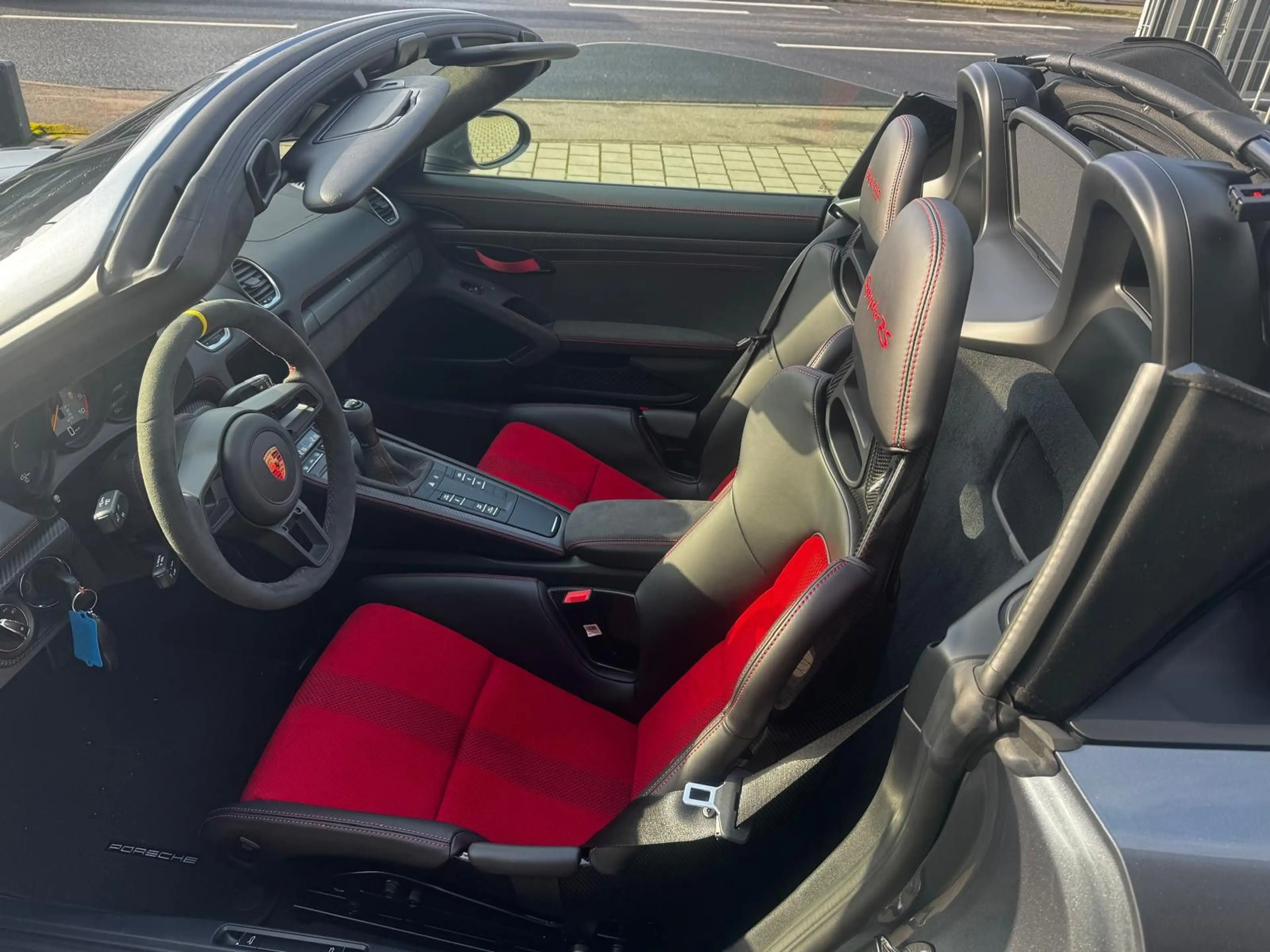 Porsche Boxster Spyder RS — photo 13