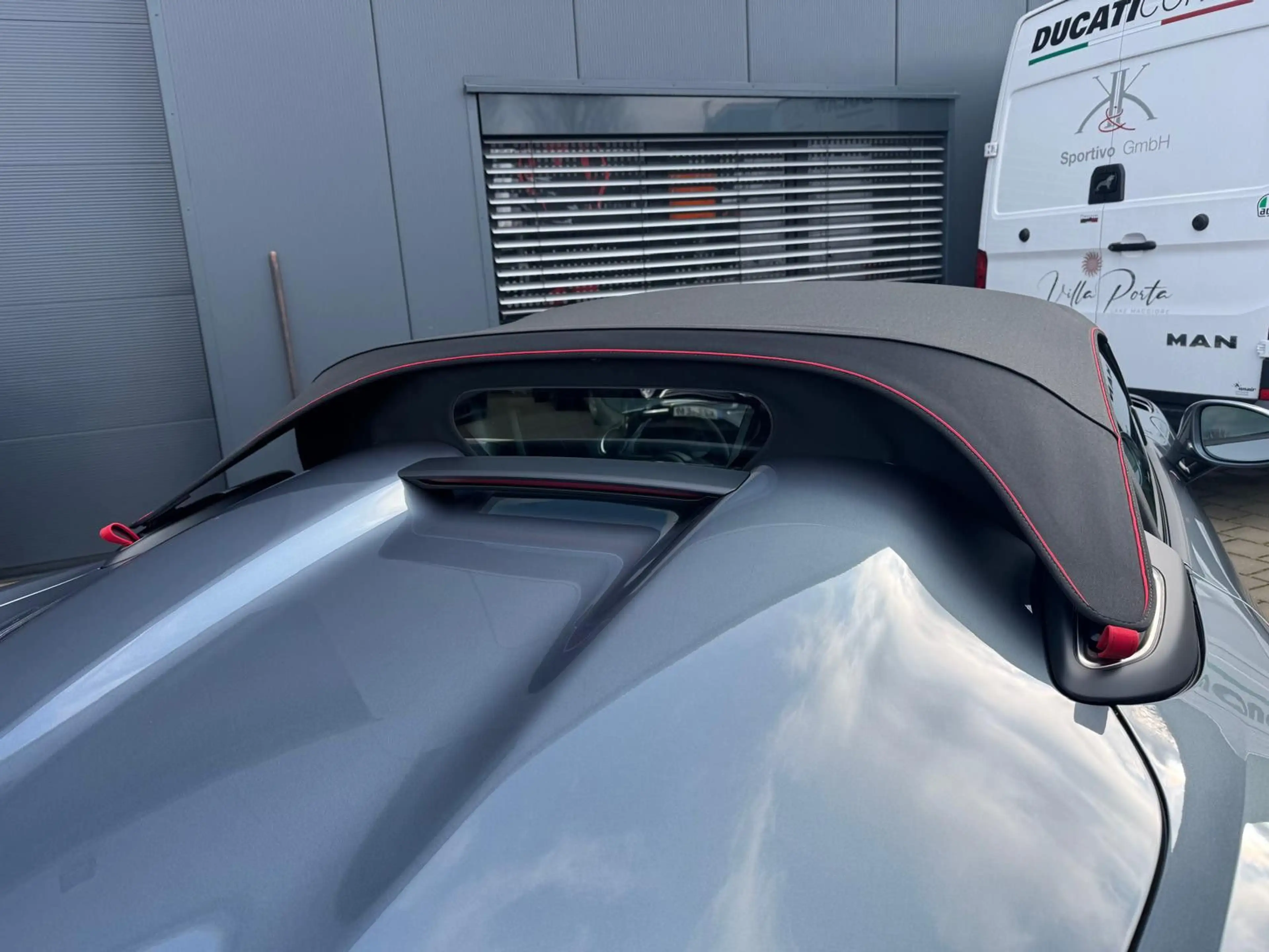 Porsche Boxster Spyder RS — photo 10