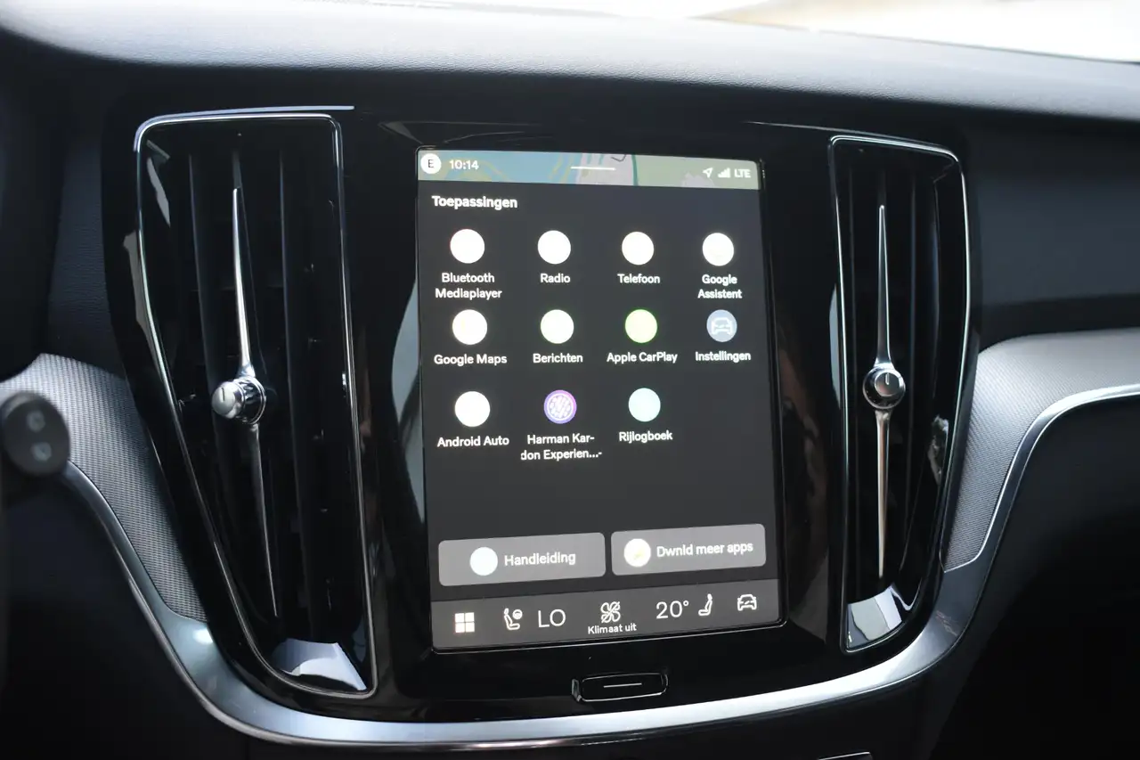 Volvo V60 T8 455PK Automaat Plug-in hybrid AWD Plus Dark / 3, миниатюра 22