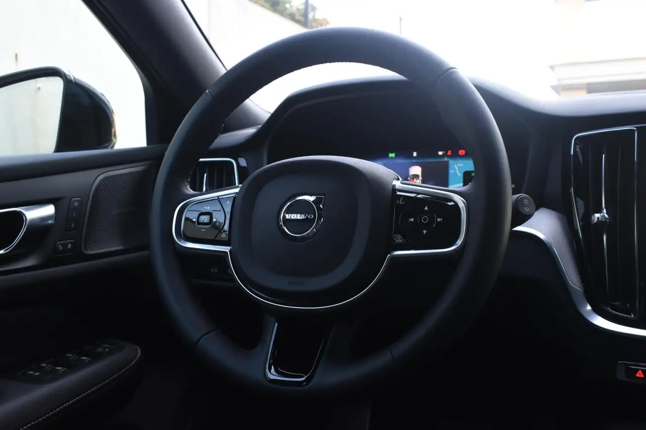 Volvo V60 T8 455PK Automaat Plug-in hybrid AWD Plus Dark / 3, миниатюра 13