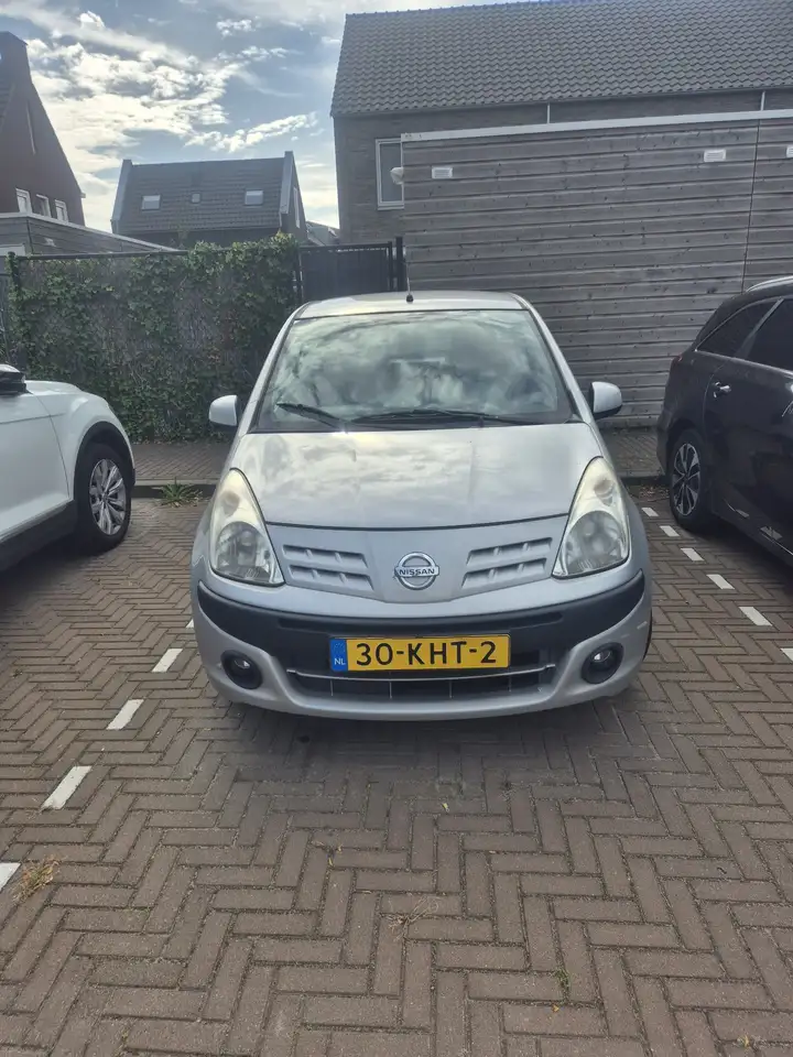 Nissan Pixo