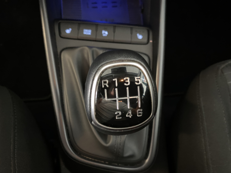 Hyundai i20 1.0 T-GDI Comfort CarPlay / Camera / Airco — photo 12