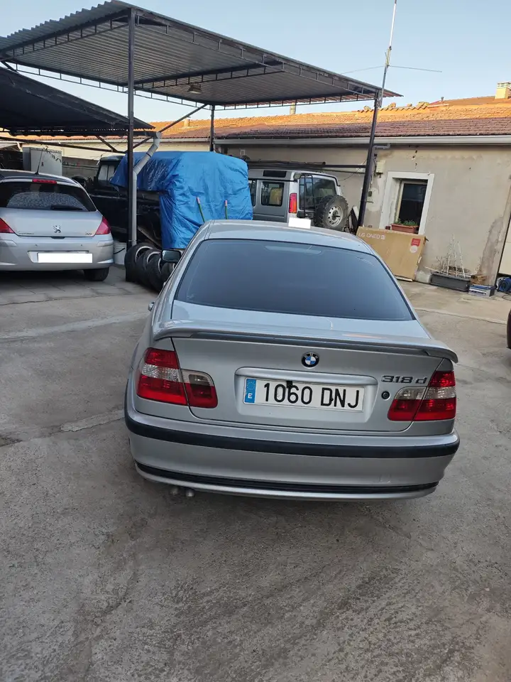 BMW 330d, foto 2