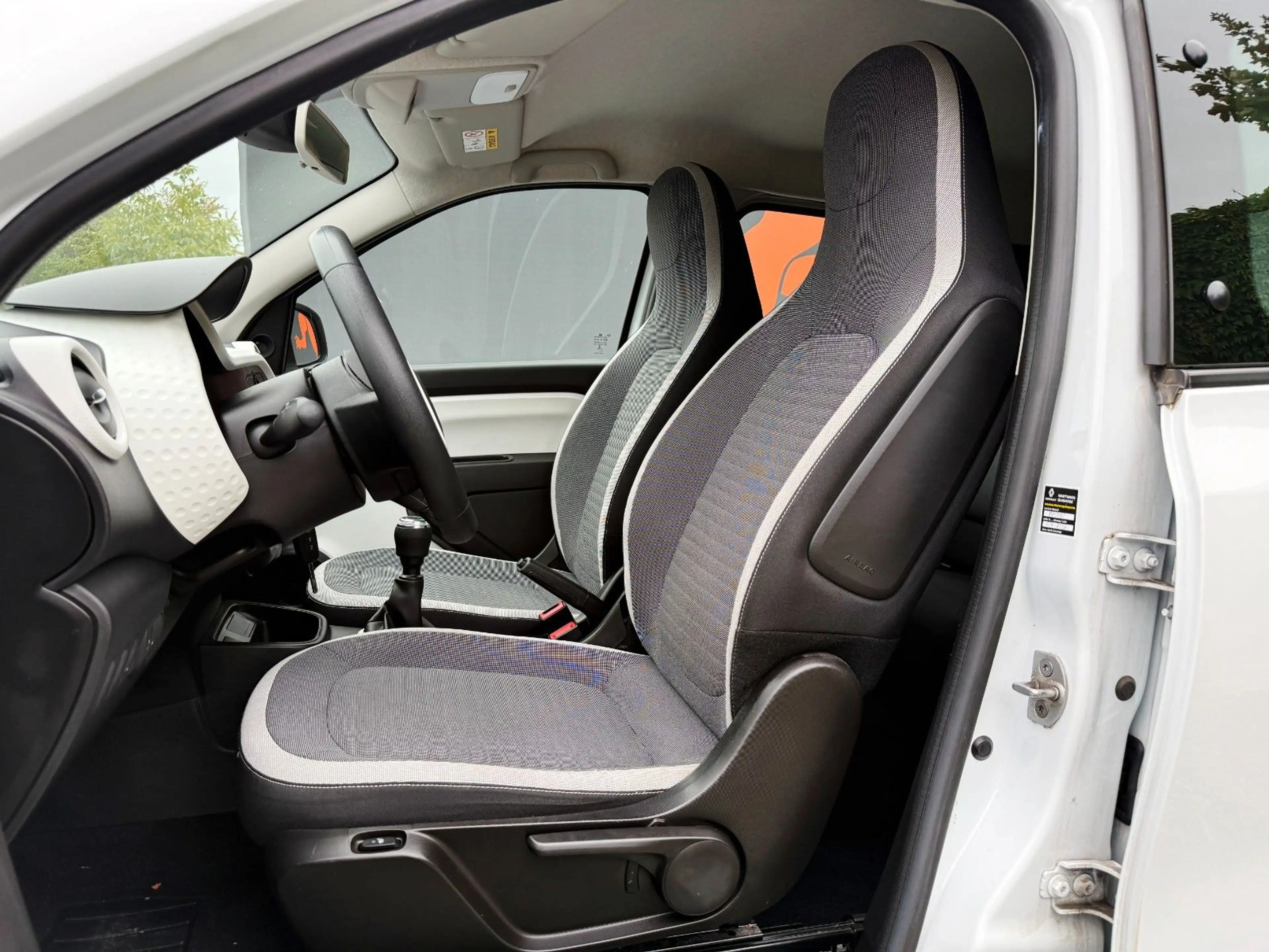 Renault Twingo #1.HAND#TÜV#SERVICE#8.FACH-BER#SHZ#TOP — photo 11