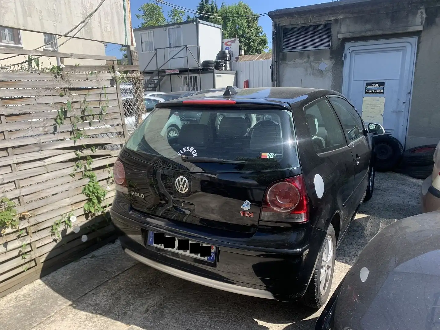 Volkswagen Polo 1.4 TDI 80CH DPF BLUEMOTION 3P Noir - 2