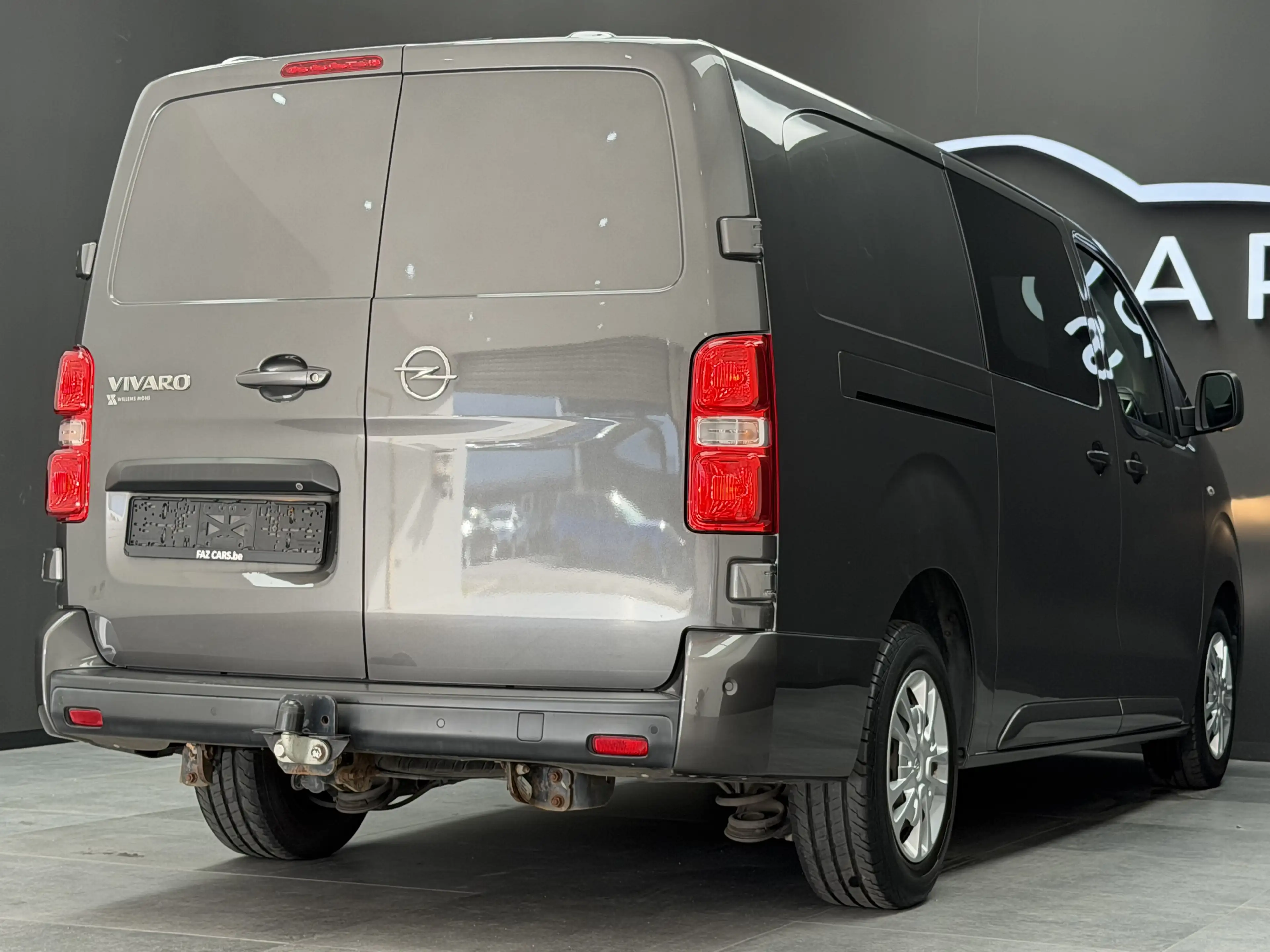 Opel Vivaro 2.0 TD L3H1 * 1ER PROP + 5 PLACES + CAMÉRA + REGU — photo 5